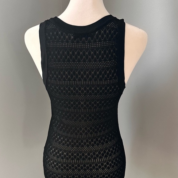 Zara Black Fitted Soft Stretch Mesh Racerback Tank Top - Picture 2 of 4
